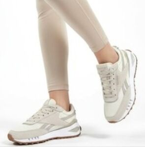 Reebok Galaxy 10 Sneakers